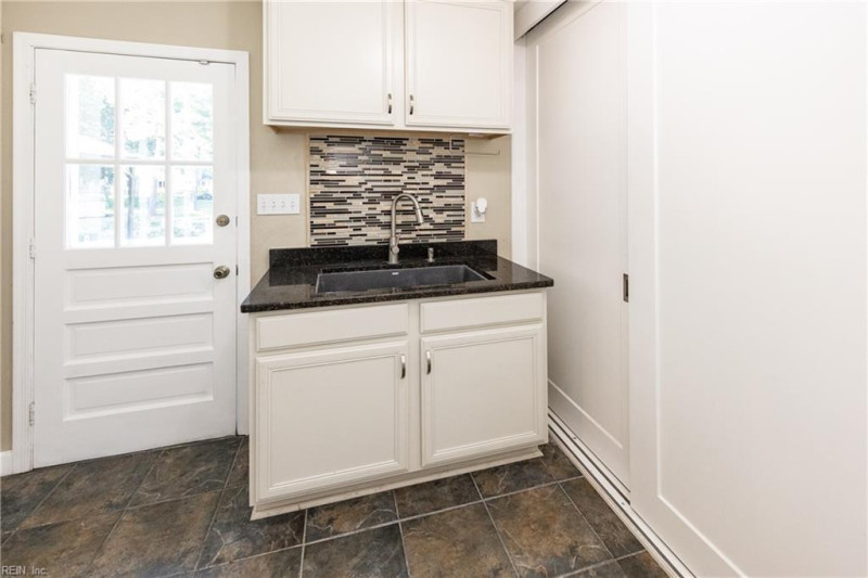 Photo 35 of 43 residential for sale in Virginia Beach virginia