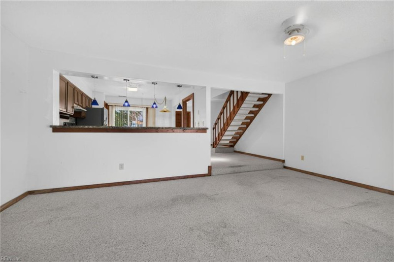 Photo 5 of 34 residential for sale in Virginia Beach virginia