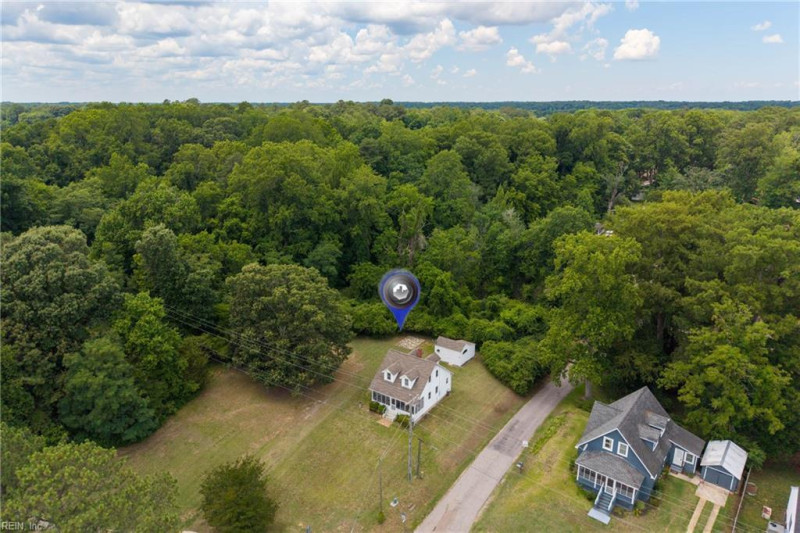 Photo 14 of 39 residential for sale in Surry County virginia