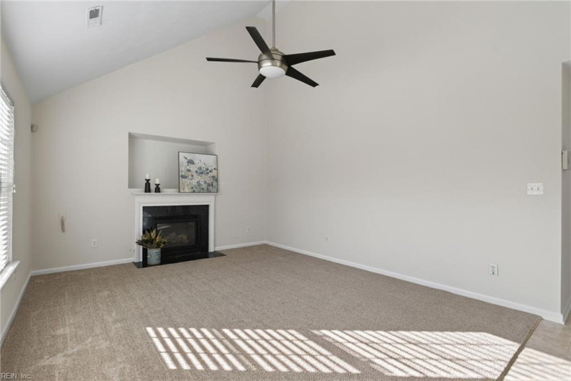 Photo 11 of 35 residential for sale in Suffolk virginia