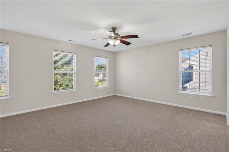 Photo 23 of 35 residential for sale in Suffolk virginia