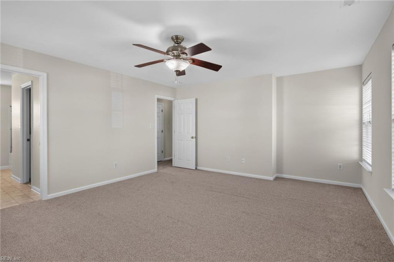 Photo 25 of 35 residential for sale in Suffolk virginia