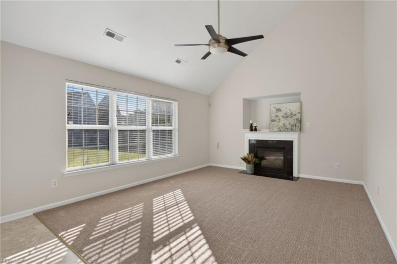 Photo 8 of 35 residential for sale in Suffolk virginia