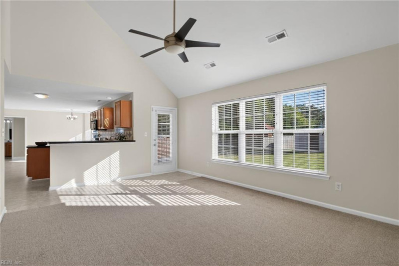 Photo 9 of 35 residential for sale in Suffolk virginia