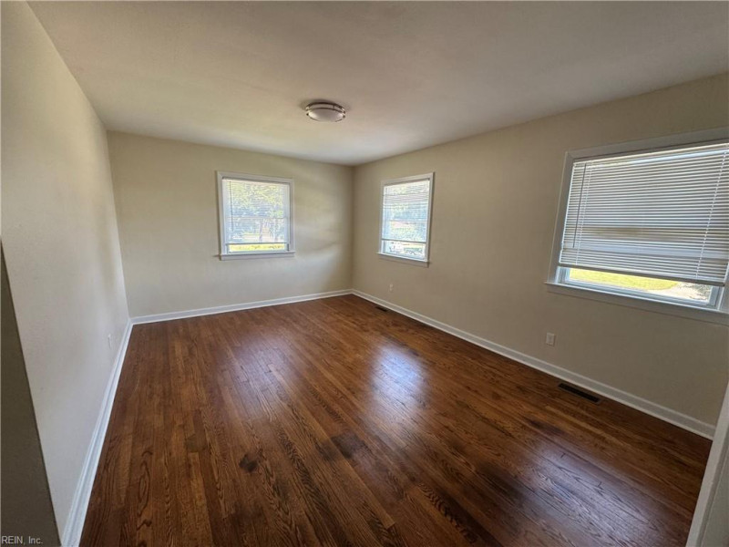 Photo 10 of 15 rental for rent in Hampton virginia Photo 10 of 15 rental for rent in Hampton virginia