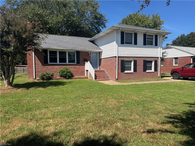 Photo 2 of 15 rental for rent in Hampton virginia Photo 2 of 15 rental for rent in Hampton virginia