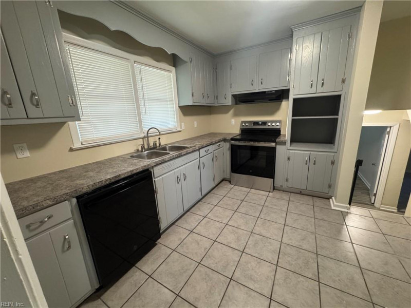 Photo 4 of 15 rental for rent in Hampton virginia Photo 4 of 15 rental for rent in Hampton virginia