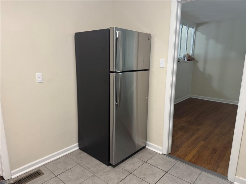 Photo 6 of 15 rental for rent in Hampton virginia Photo 6 of 15 rental for rent in Hampton virginia
