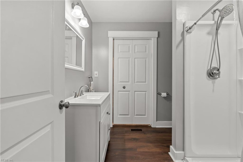 Photo 15 of 50 residential for sale in Chesapeake virginia Photo 15 of 50 residential for sale in Chesapeake virginia