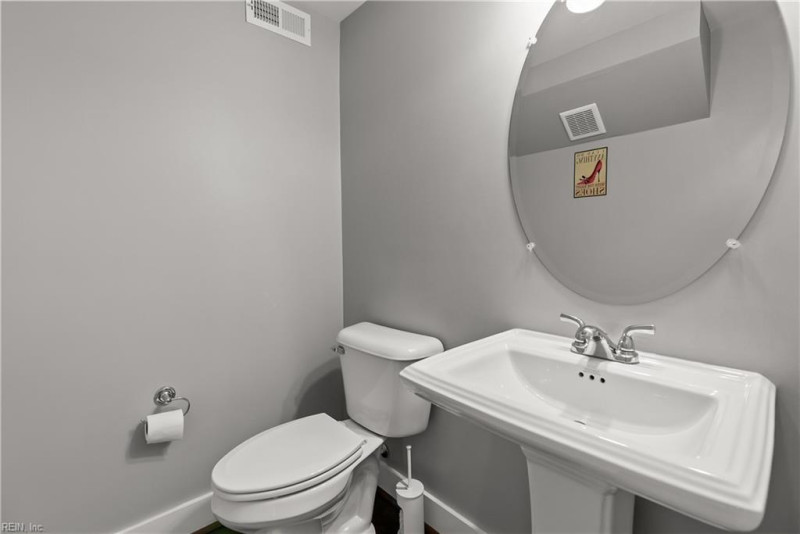 Photo 32 of 50 residential for sale in Chesapeake virginia Photo 32 of 50 residential for sale in Chesapeake virginia