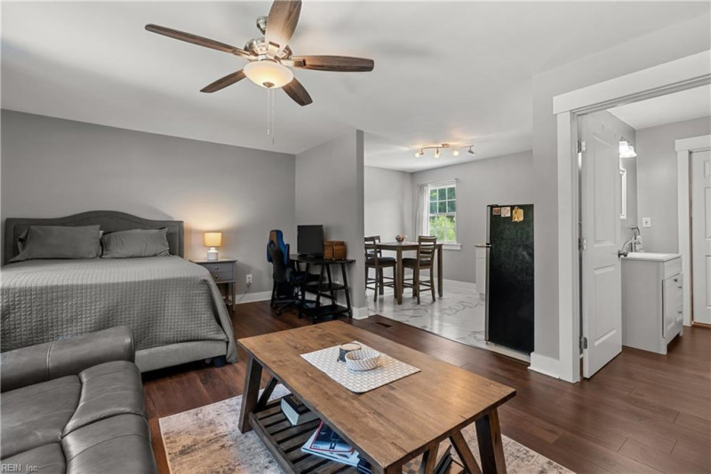 Photo 8 of 50 residential for sale in Chesapeake virginia Photo 8 of 50 residential for sale in Chesapeake virginia