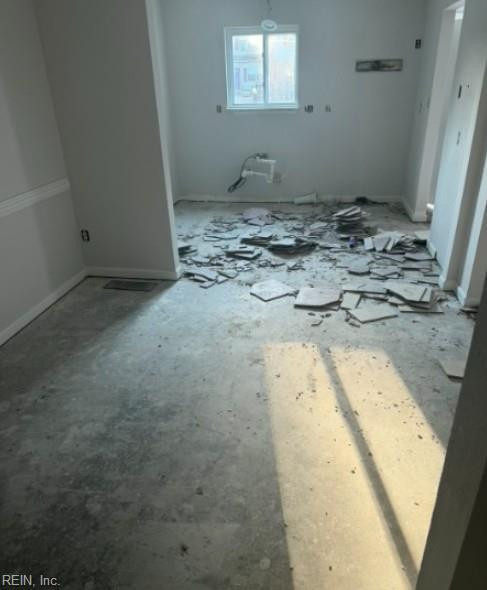 Photo 4 of 9 residential for sale in Virginia Beach virginia