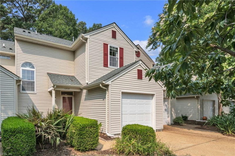 Photo 2 of 32 residential for sale in Newport News virginia Photo 2 of 32 residential for sale in Newport News virginia