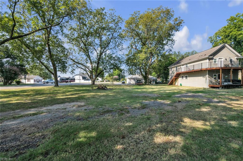 Photo 4 of 21 residential for sale in Isle of Wight County virginia