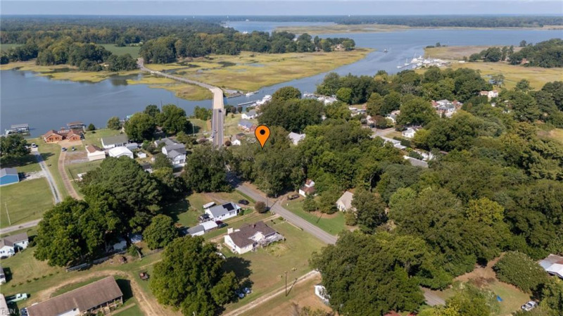 Photo 5 of 21 residential for sale in Isle of Wight County virginia