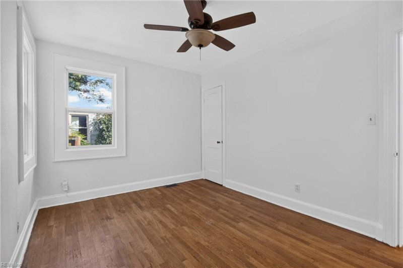 Photo 19 of 48 residential for sale in Norfolk virginia