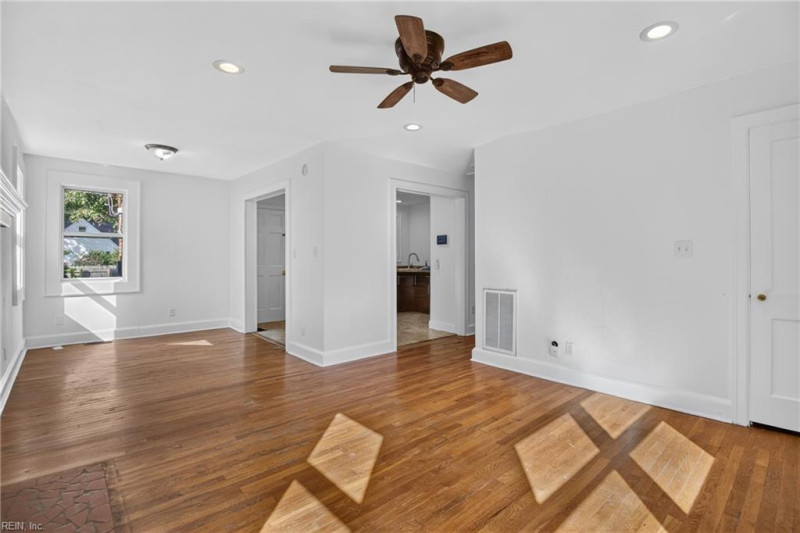 Photo 20 of 48 residential for sale in Norfolk virginia
