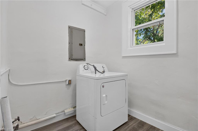 Photo 29 of 48 residential for sale in Norfolk virginia