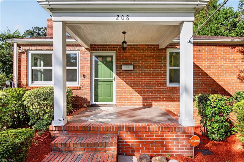 Photo 3 of 48 residential for sale in Norfolk virginia