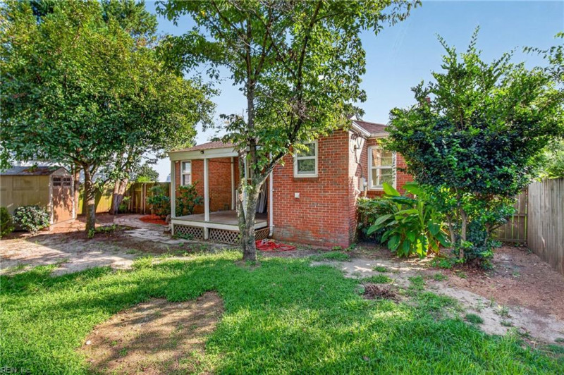 Photo 33 of 48 residential for sale in Norfolk virginia