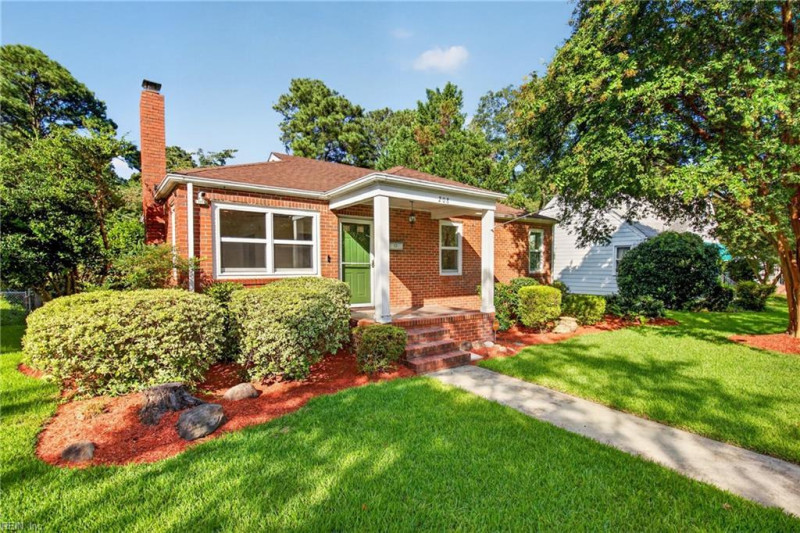 Photo 4 of 48 residential for sale in Norfolk virginia