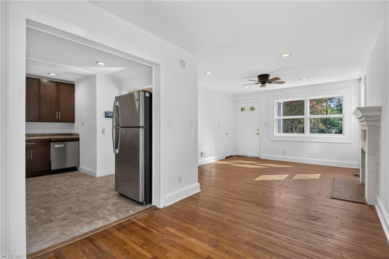 Photo 8 of 48 residential for sale in Norfolk virginia