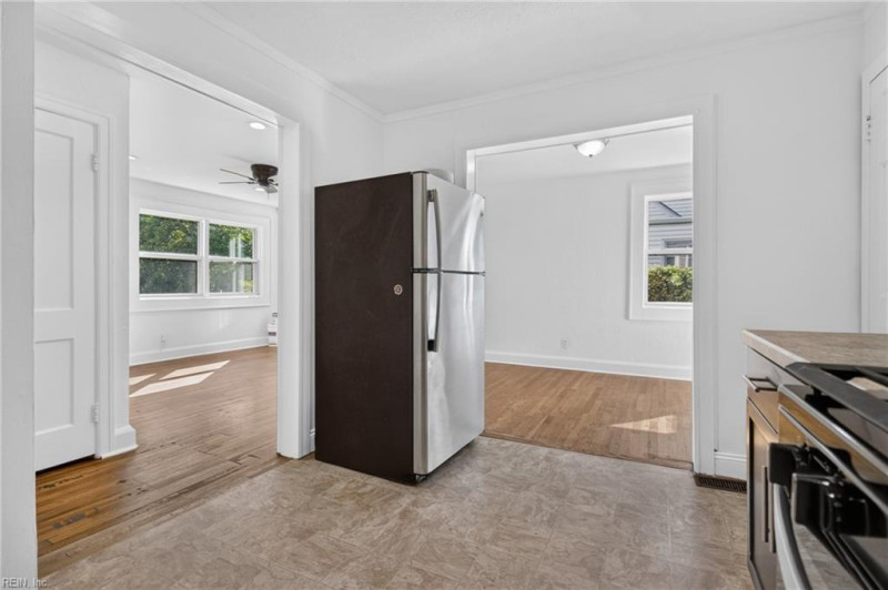 Photo 9 of 48 residential for sale in Norfolk virginia