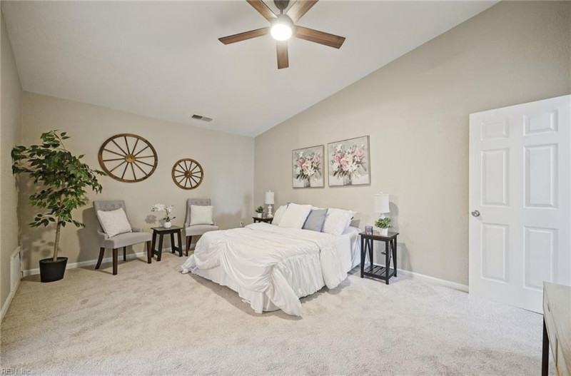 Photo 13 of 39 residential for sale in Virginia Beach virginia