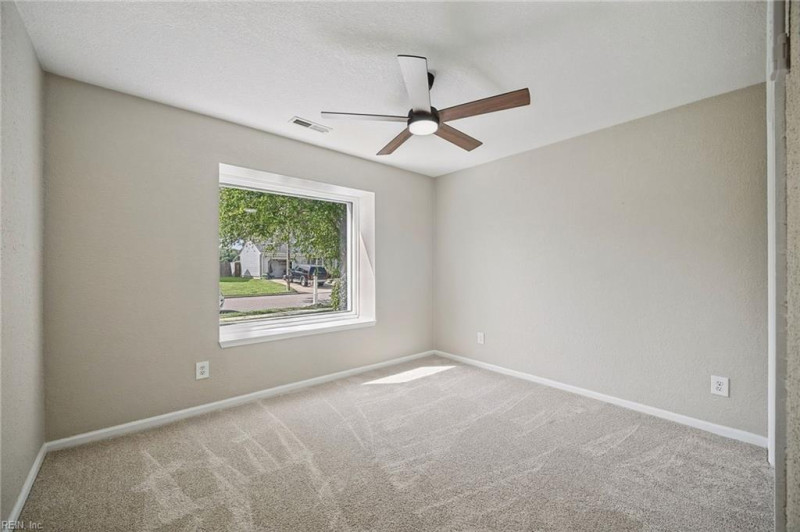 Photo 17 of 39 residential for sale in Virginia Beach virginia