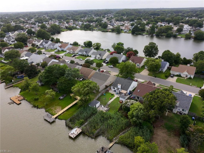 Photo 33 of 39 residential for sale in Virginia Beach virginia