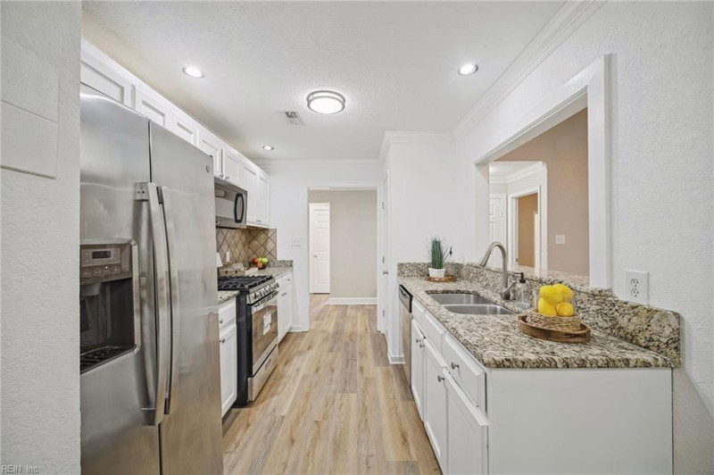 Photo 7 of 39 residential for sale in Virginia Beach virginia