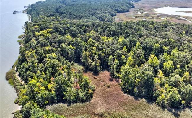 270 Lawnes Neck Drive, Isle of Wight County, VA 23430