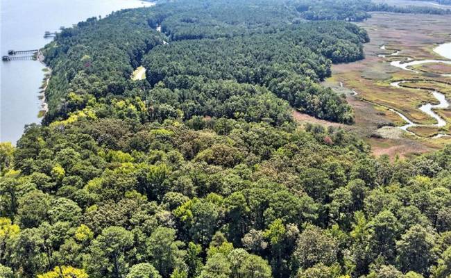 270 Lawnes Neck Drive, Isle of Wight County, VA 23430