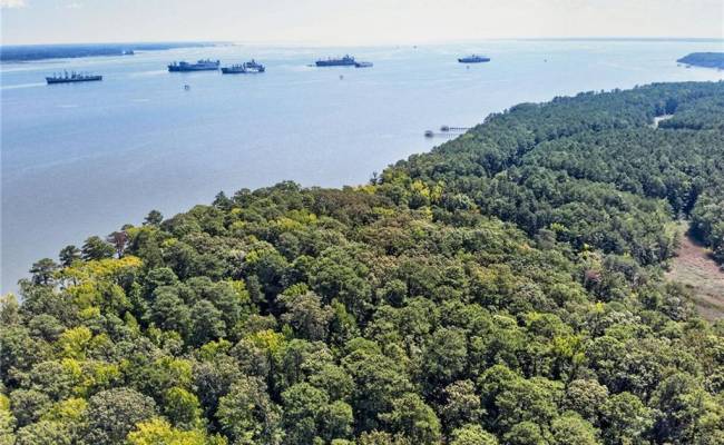 270 Lawnes Neck Drive, Isle of Wight County, VA 23430