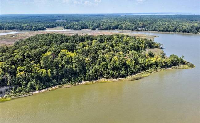 270 Lawnes Neck Drive, Isle of Wight County, VA 23430