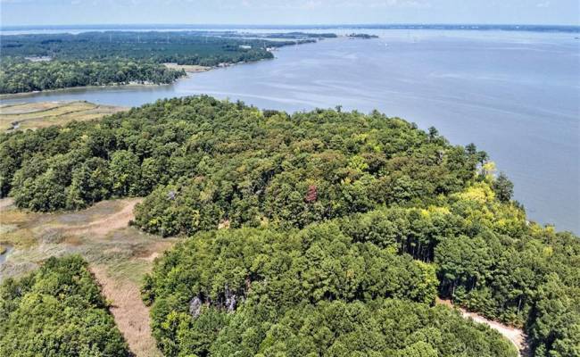 270 Lawnes Neck Drive, Isle of Wight County, VA 23430