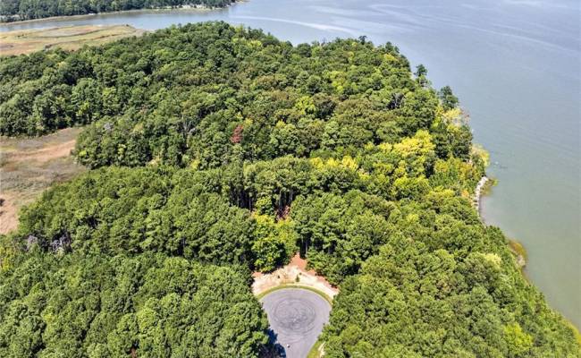 270 Lawnes Neck Drive, Isle of Wight County, VA 23430