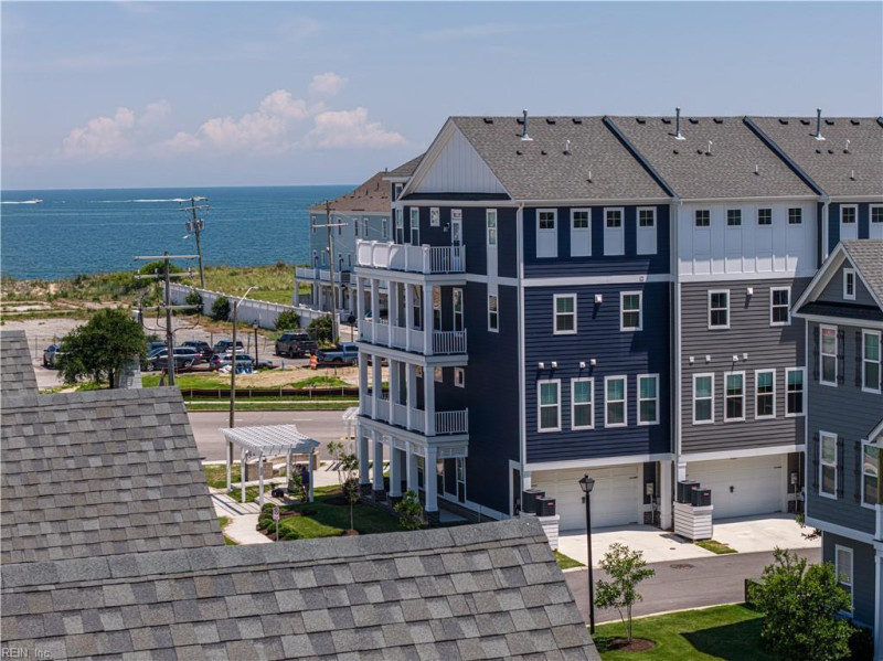 Photo 4 of 46 residential for sale in Norfolk virginia Photo 4 of 46 residential for sale in Norfolk virginia