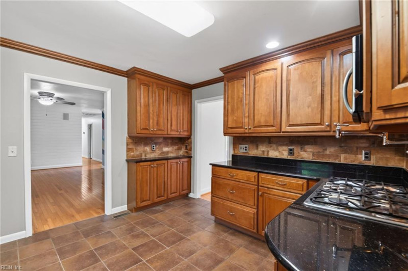 Photo 12 of 35 residential for sale in Chesapeake virginia Photo 12 of 35 residential for sale in Chesapeake virginia