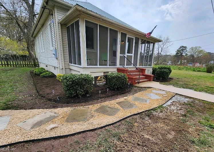 Photo 2 of 20 residential for sale in Isle of Wight County virginia