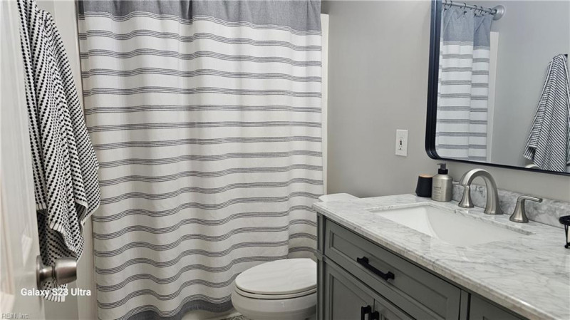 Photo 14 of 31 residential for sale in Norfolk virginia