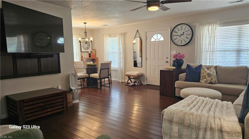 Photo 3 of 31 residential for sale in Norfolk virginia