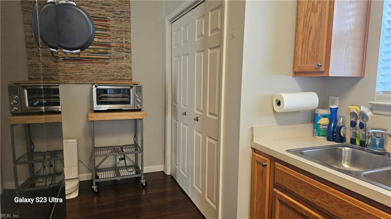 Photo 8 of 31 residential for sale in Norfolk virginia