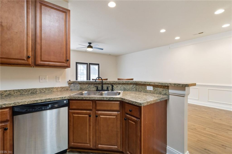 Photo 7 of 25 rental for rent in Isle of Wight County virginia