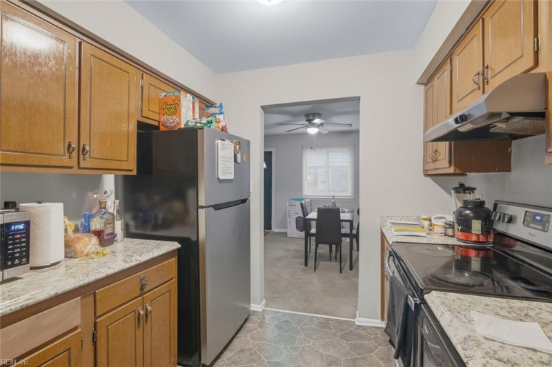 Photo 4 of 15 residential for sale in Newport News virginia