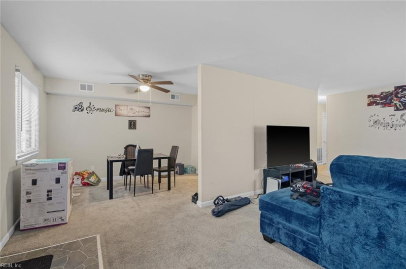 Photo 6 of 15 residential for sale in Newport News virginia