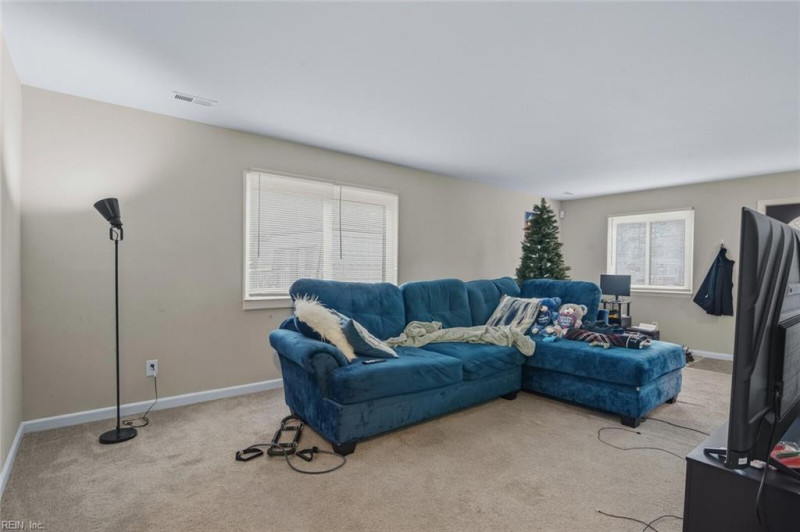 Photo 8 of 15 residential for sale in Newport News virginia