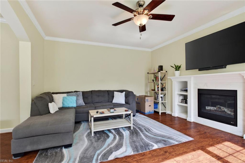 Photo 14 of 37 residential for sale in Chesapeake virginia