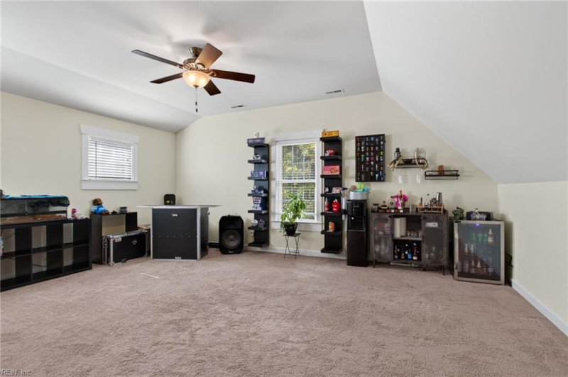Photo 18 of 37 residential for sale in Chesapeake virginia