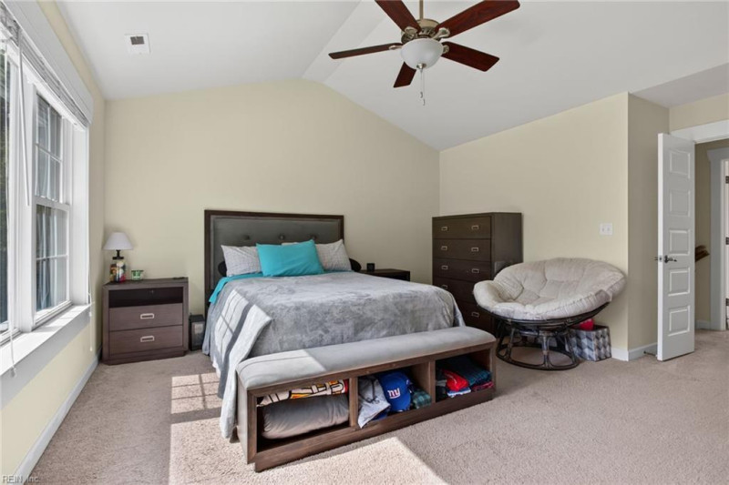 Photo 23 of 37 residential for sale in Chesapeake virginia
